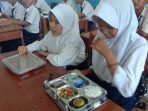 makan siang gratis1